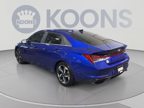 Used 2023 Hyundai Elantra Limited FWD image 4