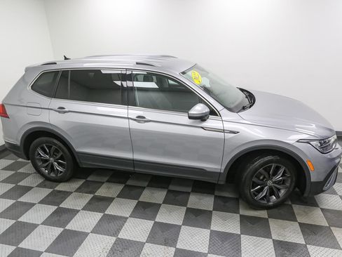 Used 2022 Volkswagen Tiguan SE image 5