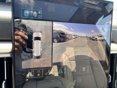 New 2026 GMC Yukon XL Denali w/ Denali Reserve Package image 16