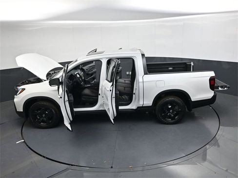 New 2026 Honda Ridgeline Black Edition image 49