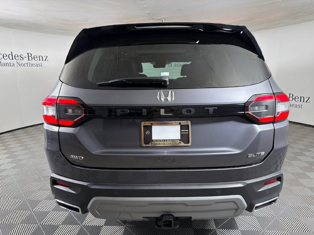 Used 2023 Honda Pilot Elite image 6