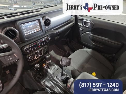Used 2023 Jeep Gladiator Sport AWD/4WD image 12