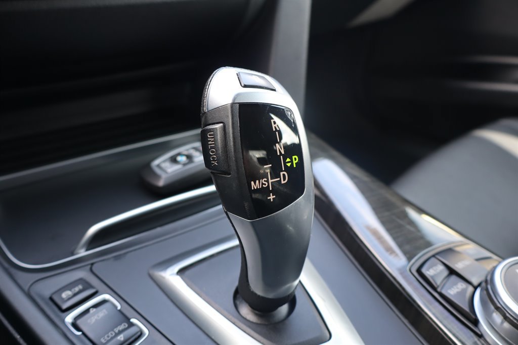 Used 2016 BMW 340i Sedan RWD image 31