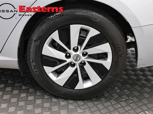 Used 2023 Nissan Altima 2.5 S FWD image 32