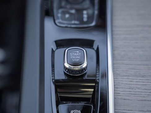 New 2026 Volvo XC60 B5 Plus w/ Protection Package Premier image 23