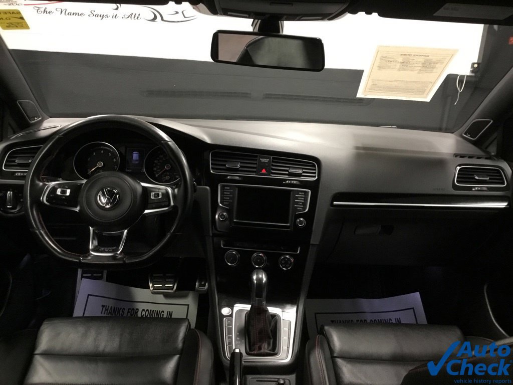 Used 2017 Volkswagen GTI SE FWD image 25