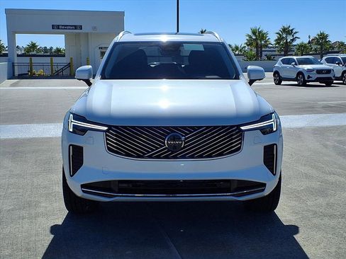 New 2026 Volvo XC90 B5 Plus w/ Protection Package Premier image 2