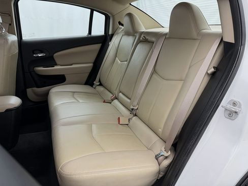 Used 2013 Chrysler 200 Limited image 21