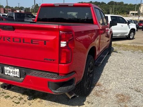 Used 2022 Chevrolet Silverado 1500 RST w/ LPO, Blackout Package RWD image 4
