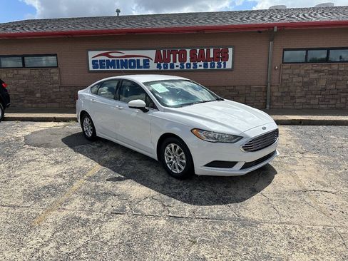 Used 2017 Ford Fusion S FWD image 2