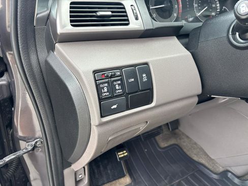 Used 2015 Honda Odyssey EX-L image 20