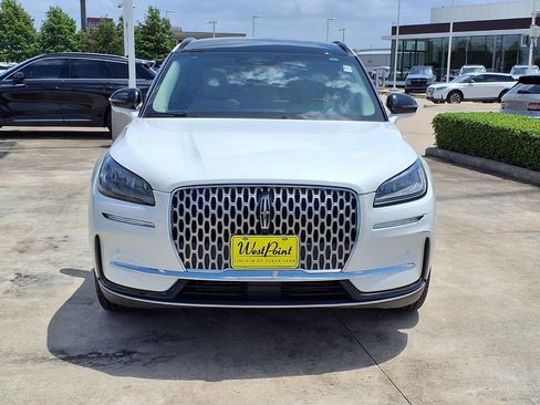 Used 2025 Lincoln Corsair FWD w/ Equipment Group 101A image 6