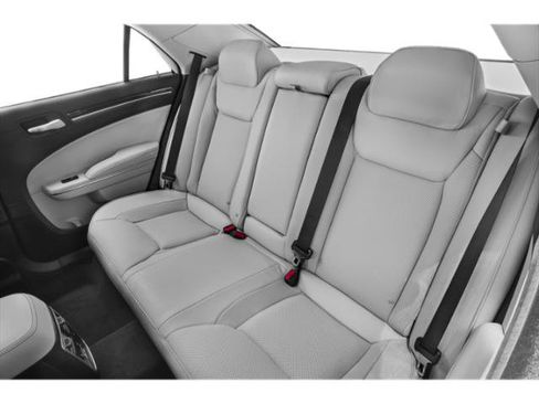 Used 2015 Chrysler 300 C w/ Light Group RWD image 17