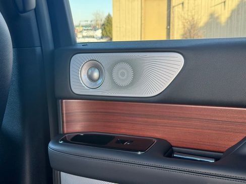 Used 2024 Lincoln Navigator L Reserve w/ Equipment Group 201A image 35