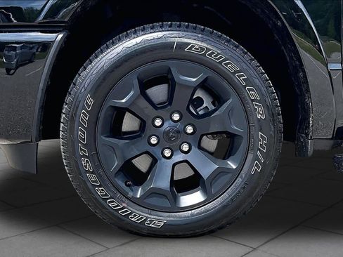 Used 2025 RAM 1500 Big Horn AWD/4WD image 11