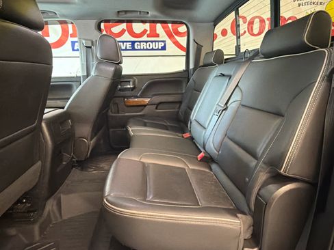 Used 2018 Chevrolet Silverado 1500 High Country AWD/4WD image 21