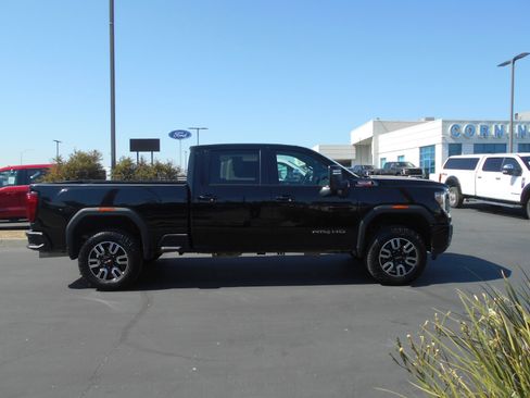 Used 2022 GMC Sierra 2500 AT4 w/ AT4 Preferred Package image 3