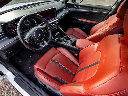 Used 2023 Kia K5 GT-Line image 11