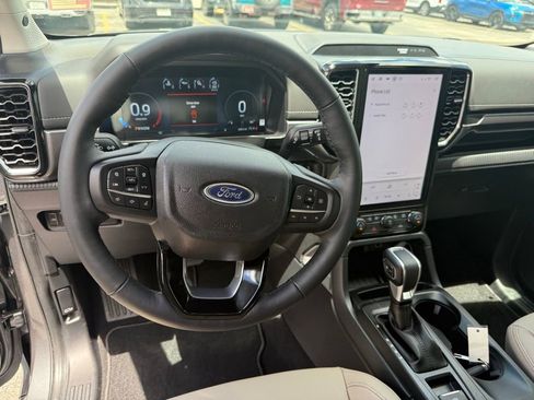 Used 2026 Ford Ranger Lariat w/ FX4 Off-Road Package AWD/4WD image 20