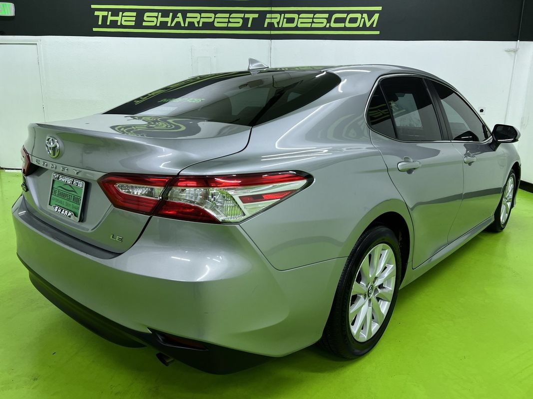 Used 2019 Toyota Camry LE FWD image 10