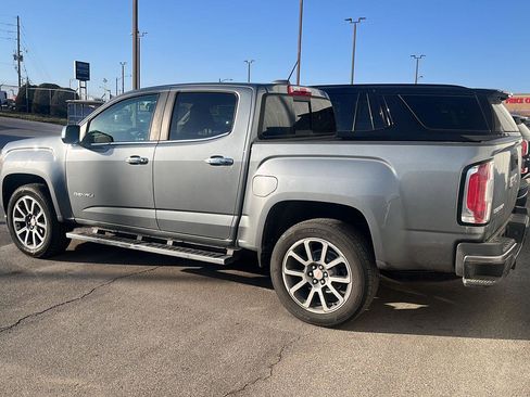 Used 2019 GMC Canyon Denali image 3