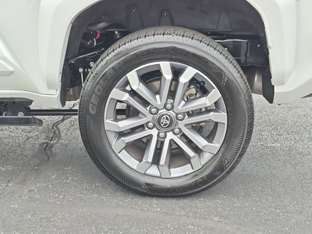 Certified 2026 Toyota 4Runner Limited AWD/4WD image 8