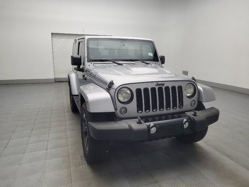 Used 2014 Jeep Wrangler Polar Edition image 13
