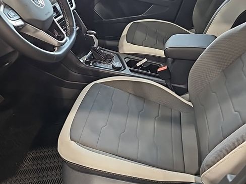 New 2026 Volkswagen Taos SE AWD/4WD image 27