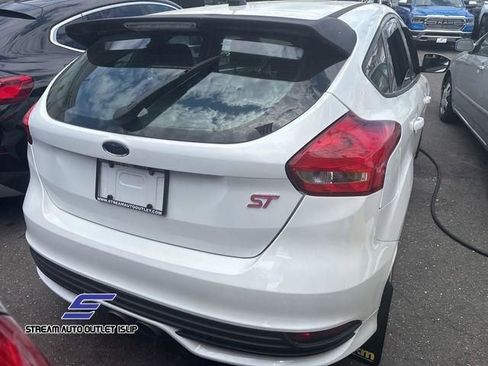 Used 2015 Ford Focus ST image 6