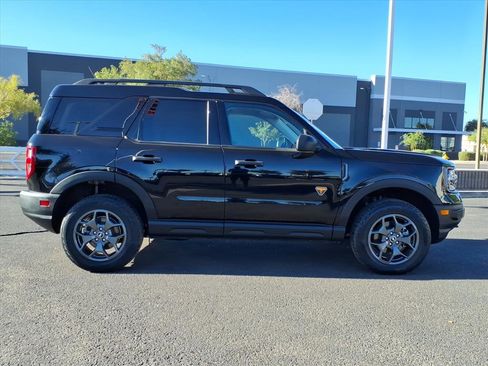 Used 2023 Ford Bronco Sport Badlands image 5