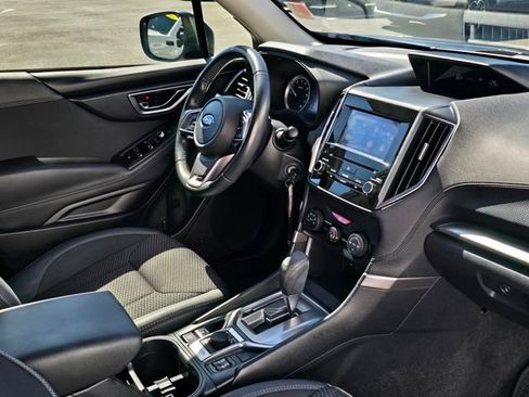 Used 2020 Subaru Forester Premium AWD/4WD image 11