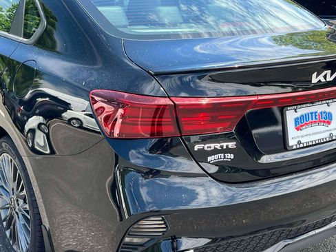 Used 2023 Kia Forte GT-Line w/ GT-Line Premium Package FWD image 8