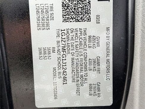 Used 2018 GMC Savana 3500 LT w/ LT Preferred Equipment Group image 24