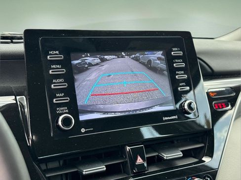 Used 2024 Toyota Camry SE FWD image 28