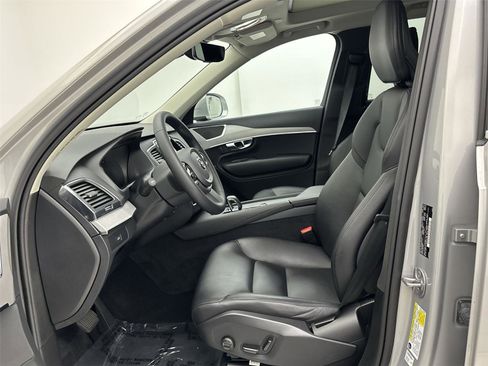 Used 2023 Volvo XC90 B5 Core w/ Protection Package Premier image 25