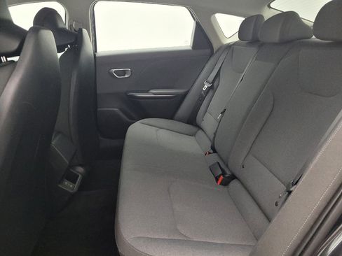 Used 2025 Kia K4 FWD image 18