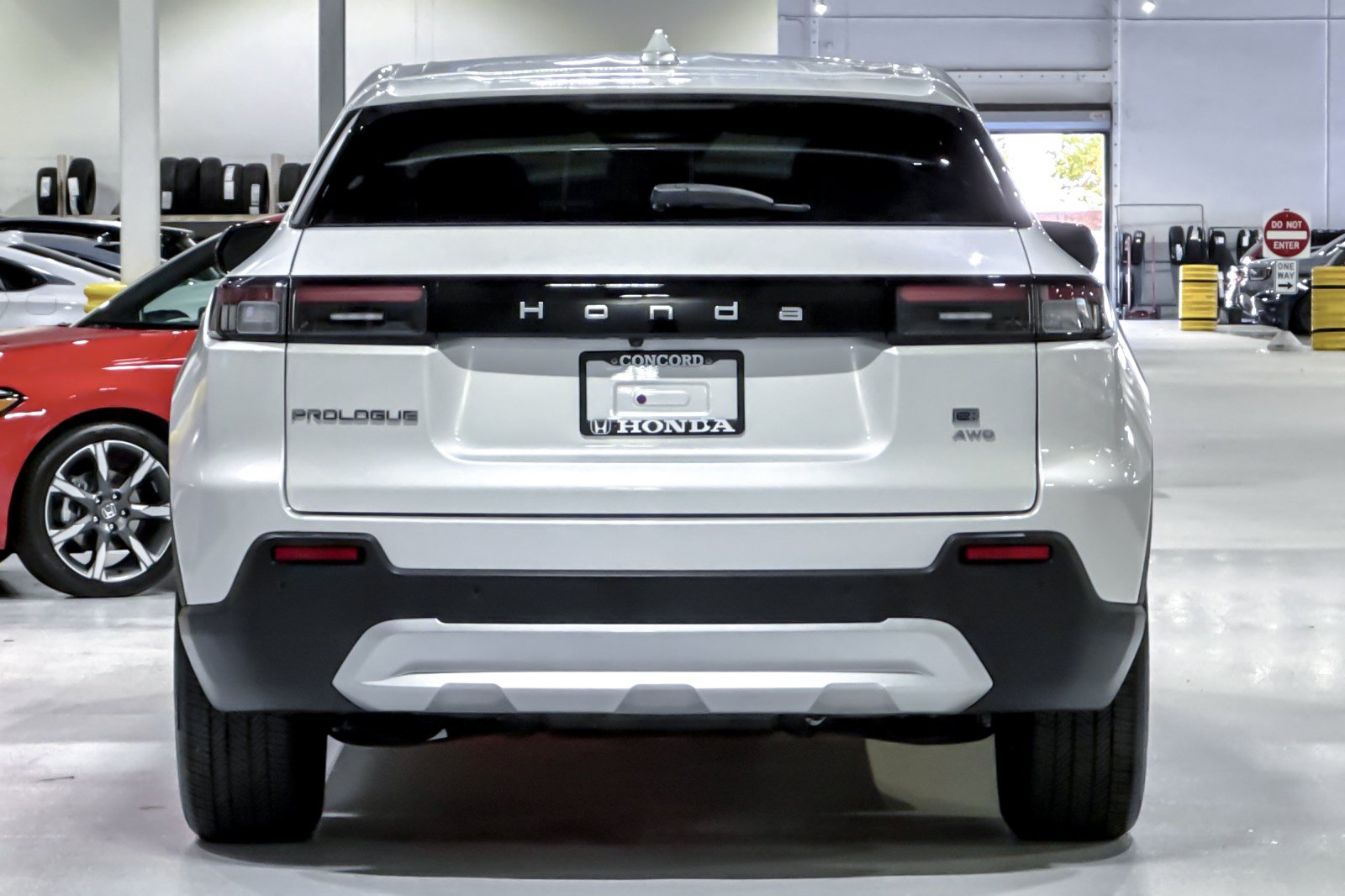 Used 2024 Honda Prologue EX image 10
