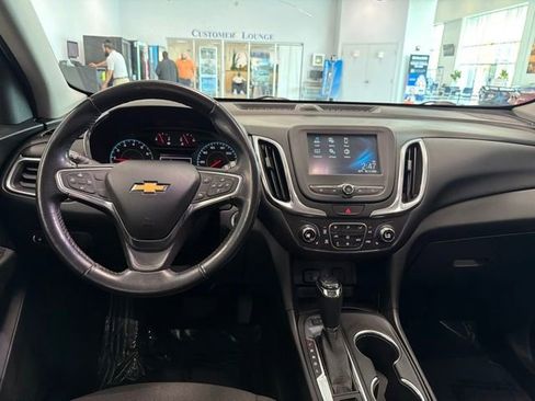 Used 2018 Chevrolet Equinox LT AWD/4WD image 19