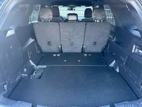 Used 2021 Ford Explorer AWD image 12