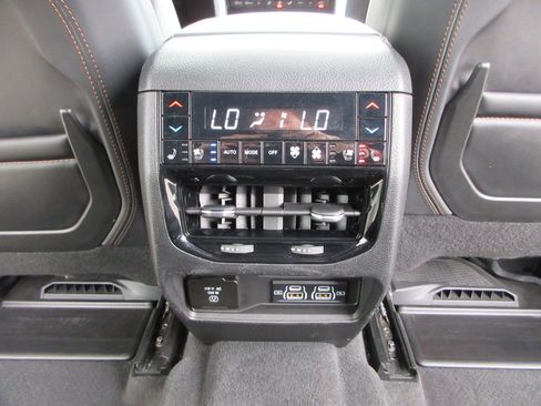 Used 2023 Jeep Grand Cherokee L Summit image 25