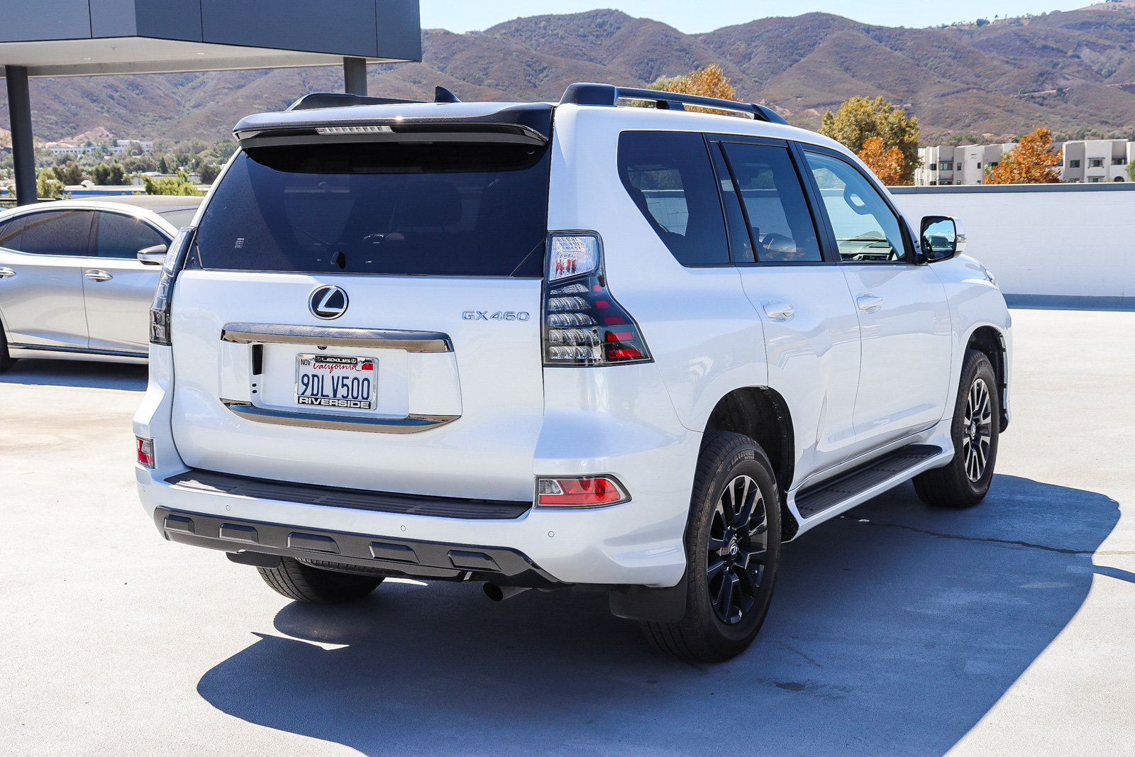 Used 2023 Lexus GX 460 w/ Black Line Special Edition AWD/4WD image 7