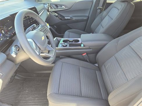 New 2026 Chevrolet Equinox LT image 13