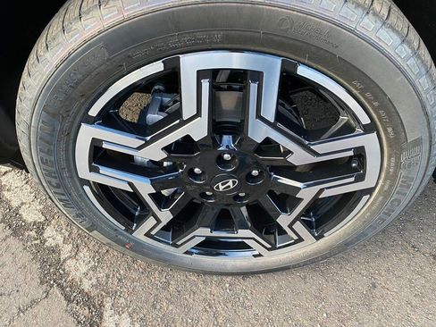 New 2026 Hyundai Santa Cruz Limited image 9