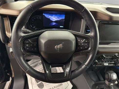 Used 2023 Ford Bronco Outer Banks image 10