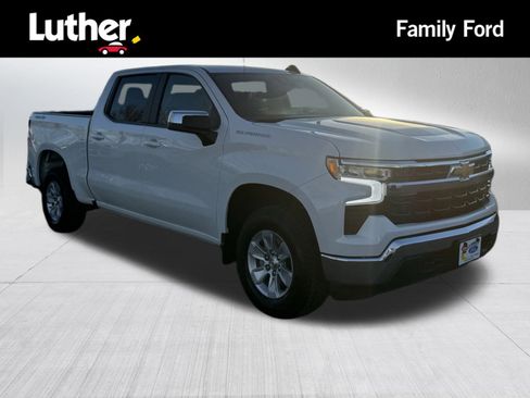 Used 2025 Chevrolet Silverado 1500 LT image 1