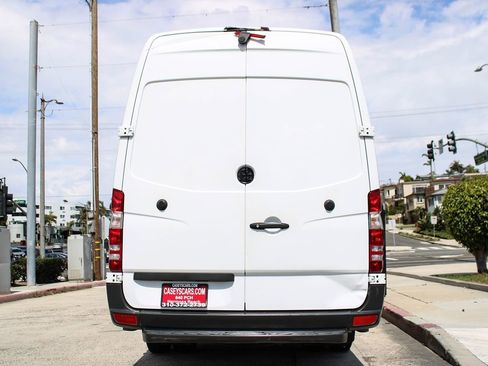 Used 2016 Mercedes-Benz Sprinter 3500 image 5