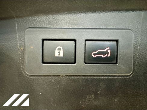 Used 2020 Subaru Outback Limited image 30