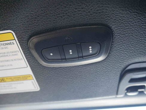 Used 2023 Jeep Wrangler Unlimited Sahara AWD/4WD image 34