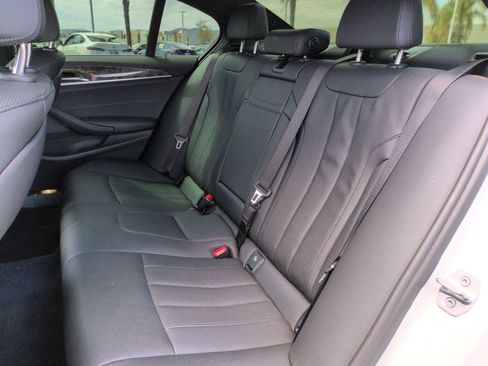Used 2022 BMW 530i xDrive AWD/4WD image 31