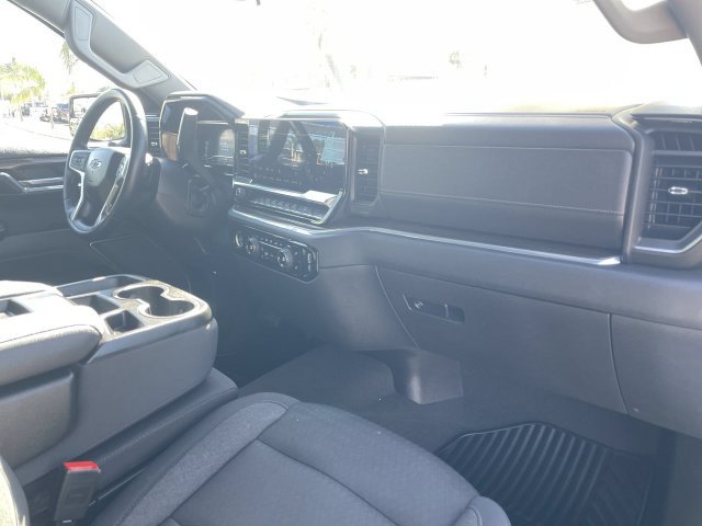 Used 2024 Chevrolet Silverado 1500 RST w/ Z71 Off-Road Package AWD/4WD image 28